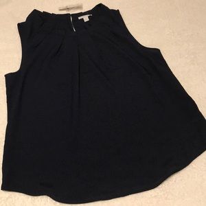NWT New York & Company navy pleated neck sleeveless blouse Size XL